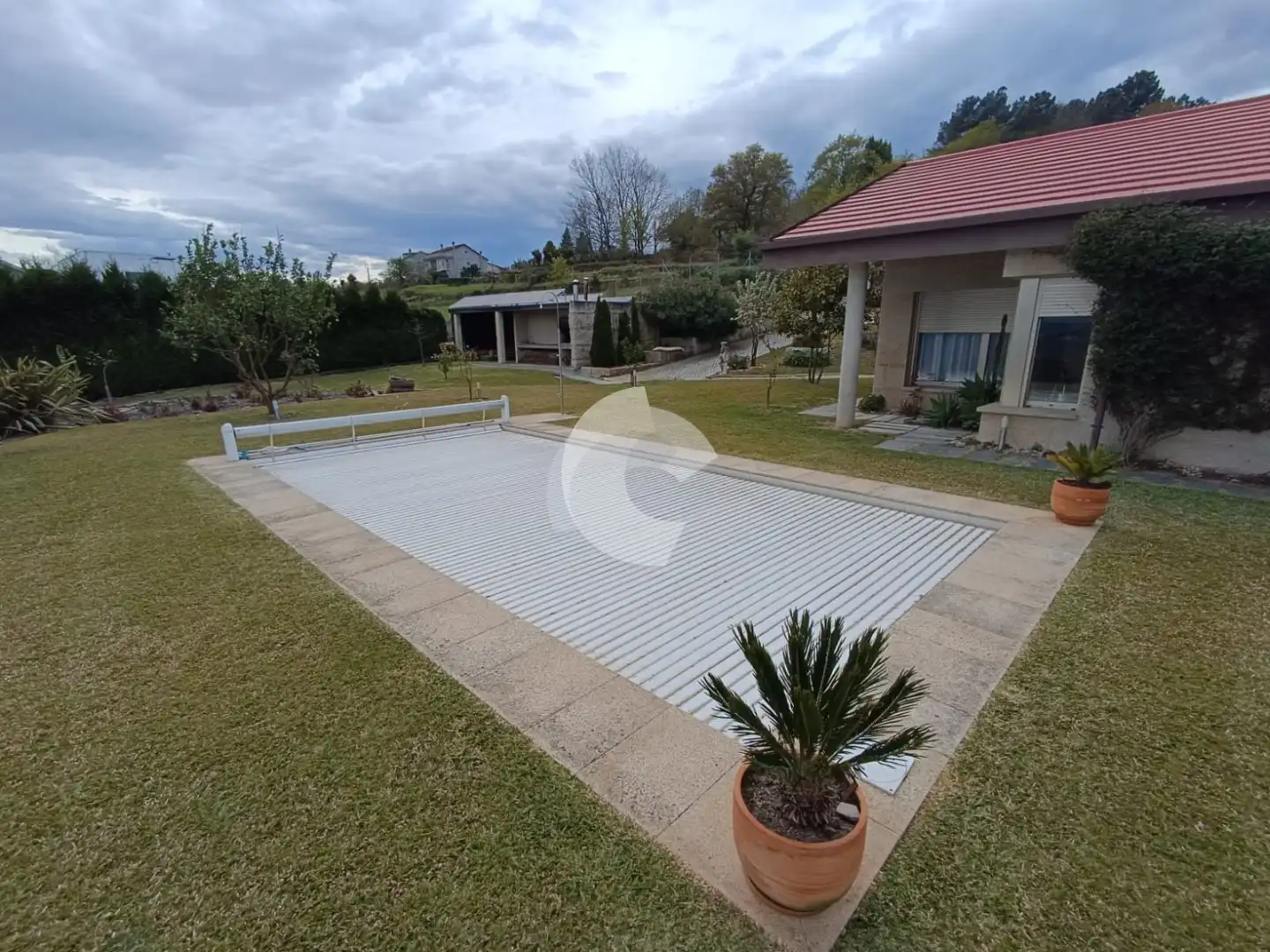 Swimming pool of Houses for sale in Toén  with Private garden