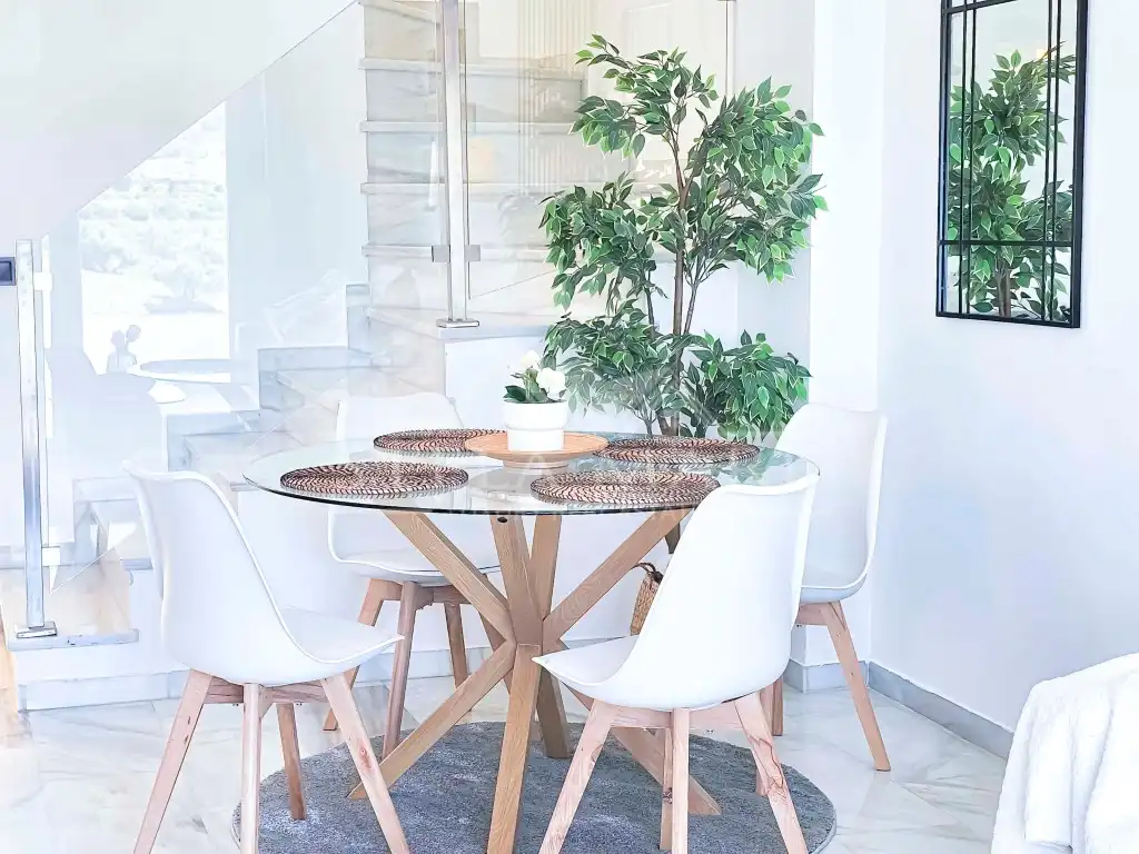 Comedor de Casa adosada en venta en Nerja con Aire acondicionado, Terraza y Amueblado