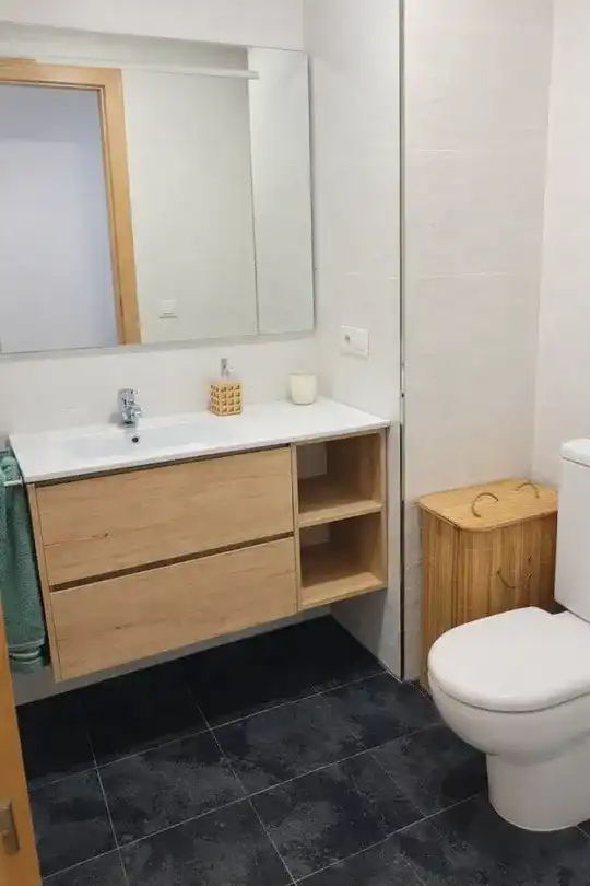 Baño de Piso en venta en Vitoria - Gasteiz con Calefacción, Trastero y Amueblado