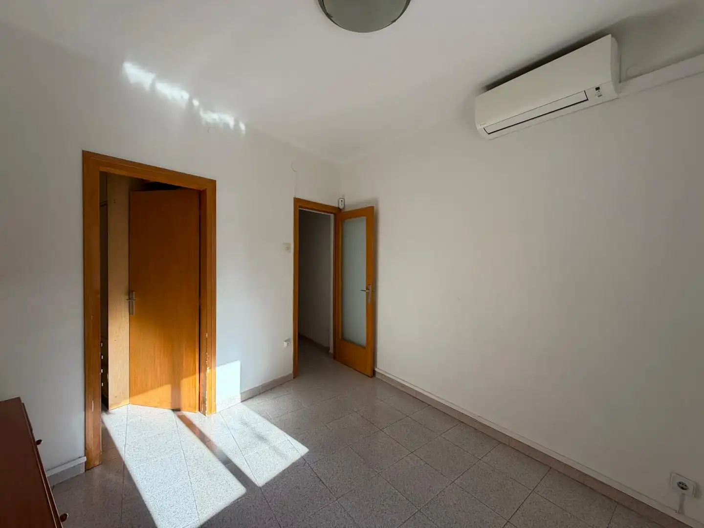 Piso en venta en Barcelona con Aire acondicionado, Calefacción y Horno