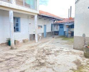Vista exterior de Casa o xalet en venda en Cuadros amb Traster