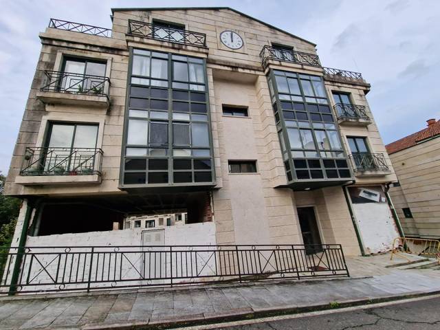 Local comercial en Venta en Calle RAMON PEINADOR  en Mondariz-Balneario