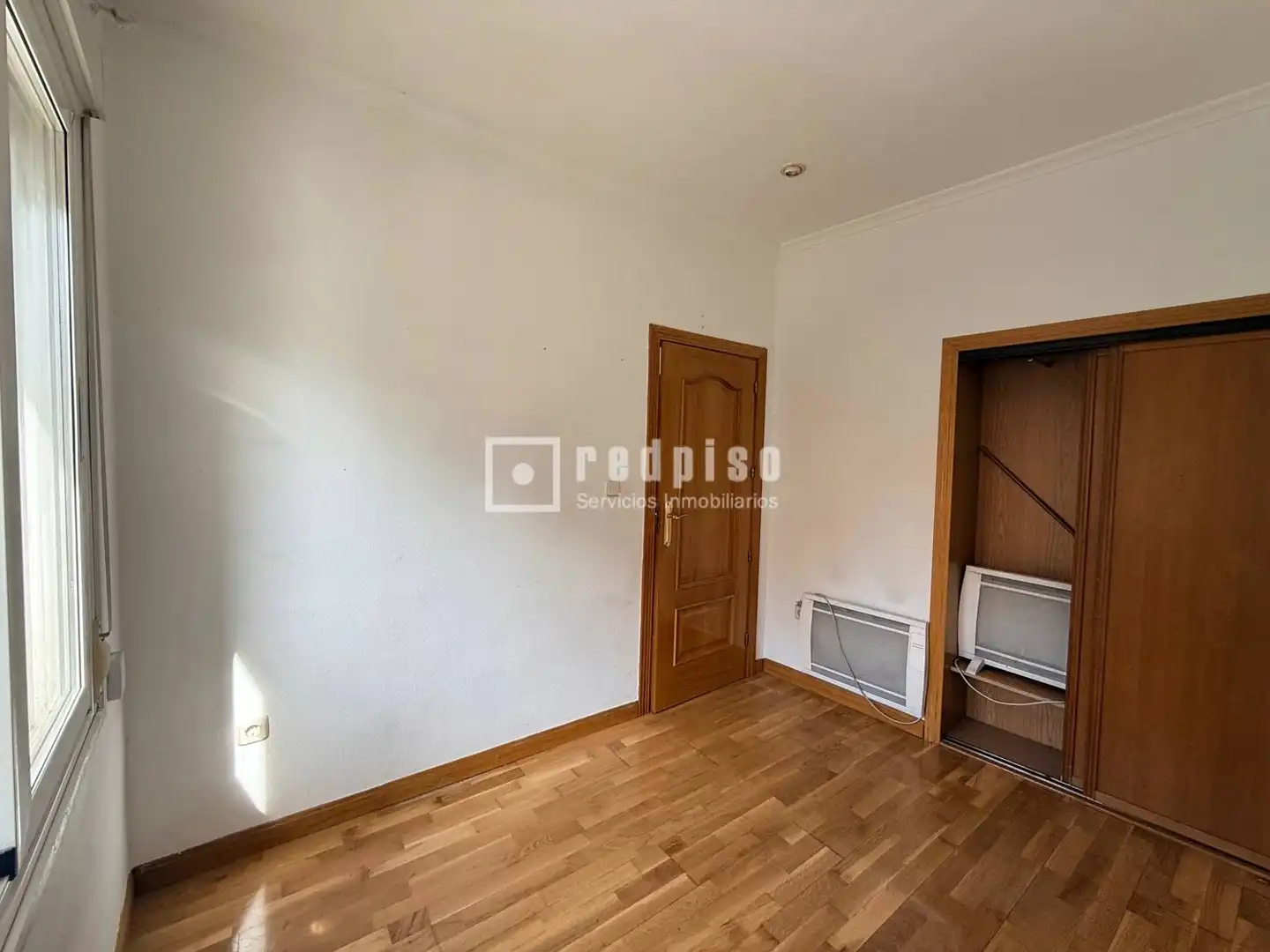 Habitación de Piso en venta en Madrid con Calefacción y Terraza