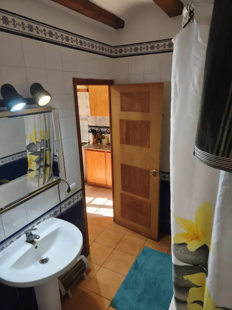 Bathroom of Houses for sale in Tortosa  with Air Conditioner and Terrace