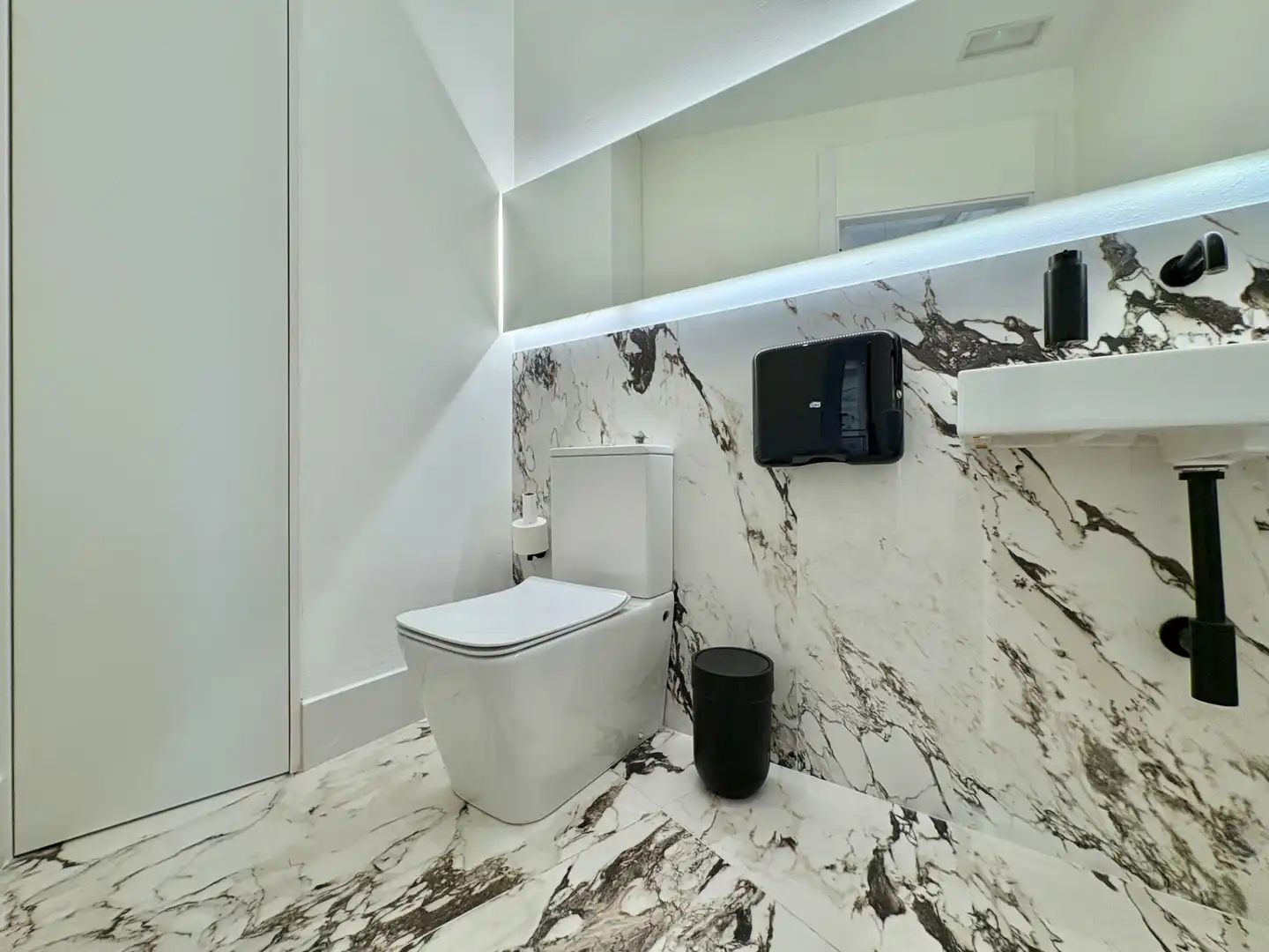 Bathroom of Detached homes for sale in Picanya, Valencia