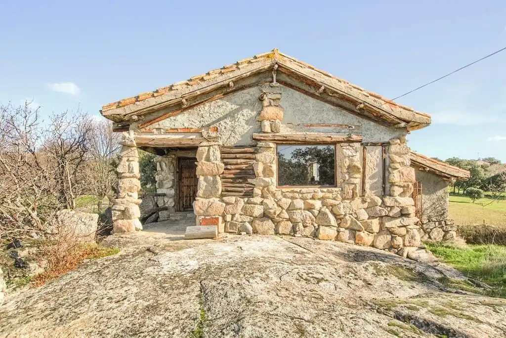 Vista exterior de Casa o chalet en venta en Colmenar del Arroyo