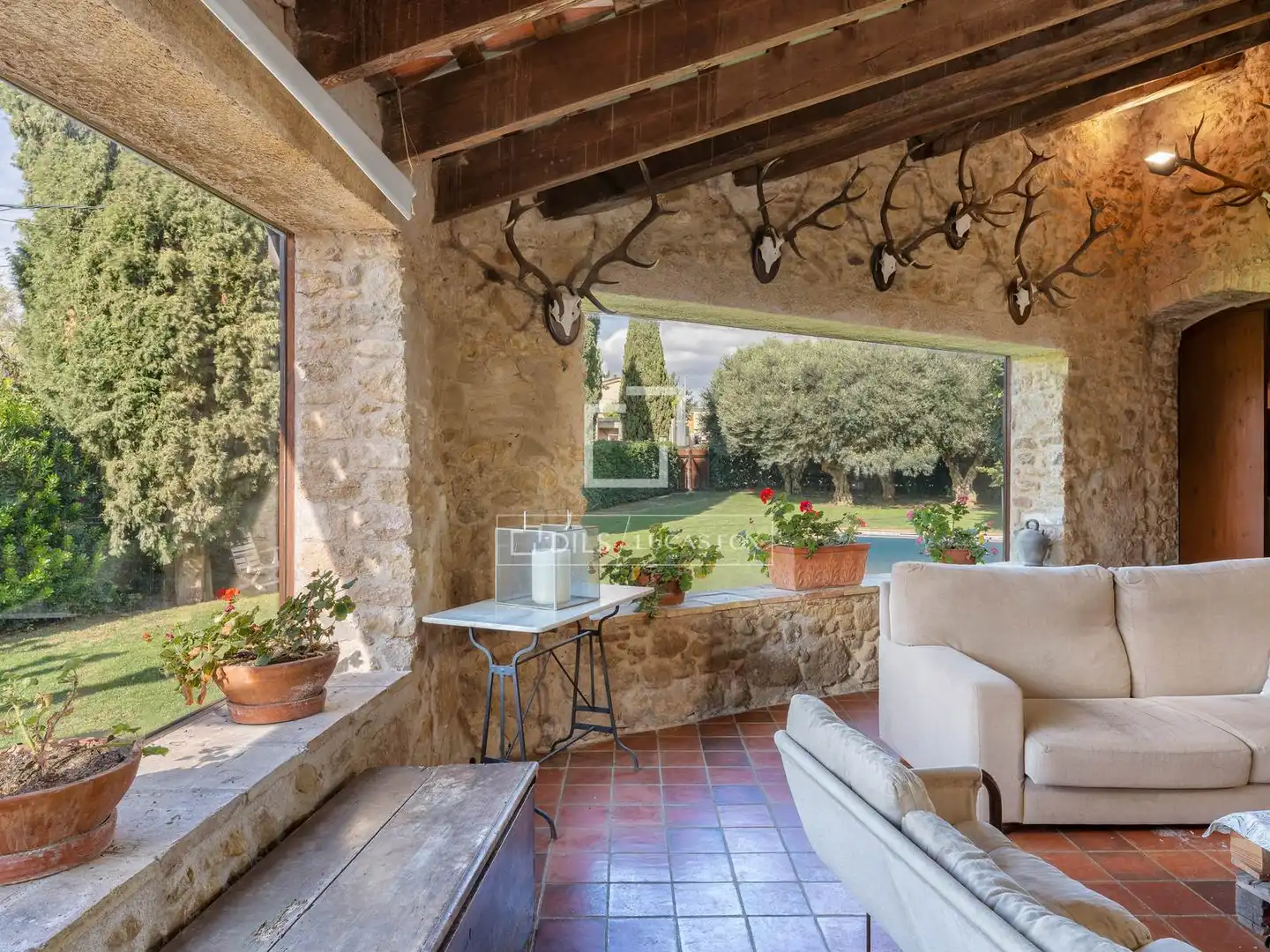Terraza de Finca rústica en venta en Bàscara con Aire acondicionado, Calefacción y Jardín privado