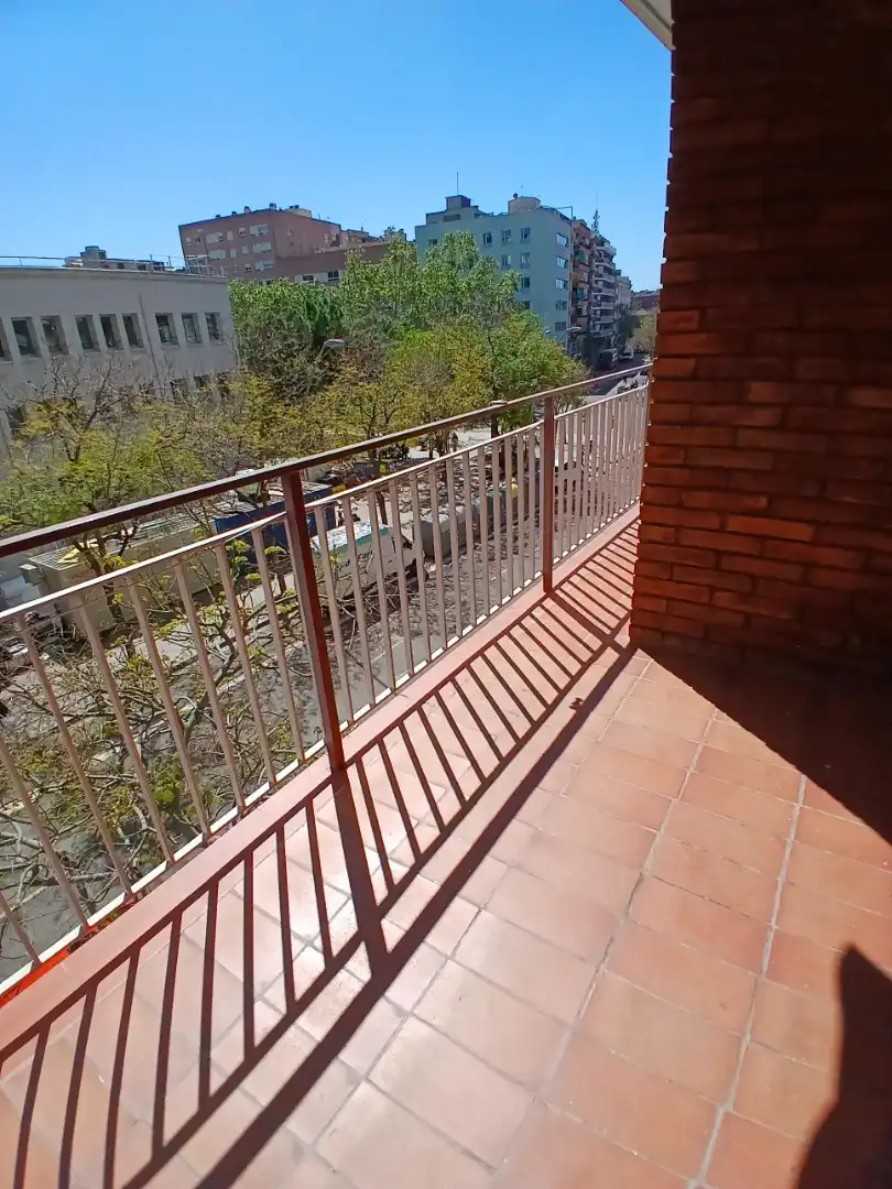 Terrasse von Wohnung zum Verkauf in Barcelona mit Klimaanlage, Heizung und Parkett