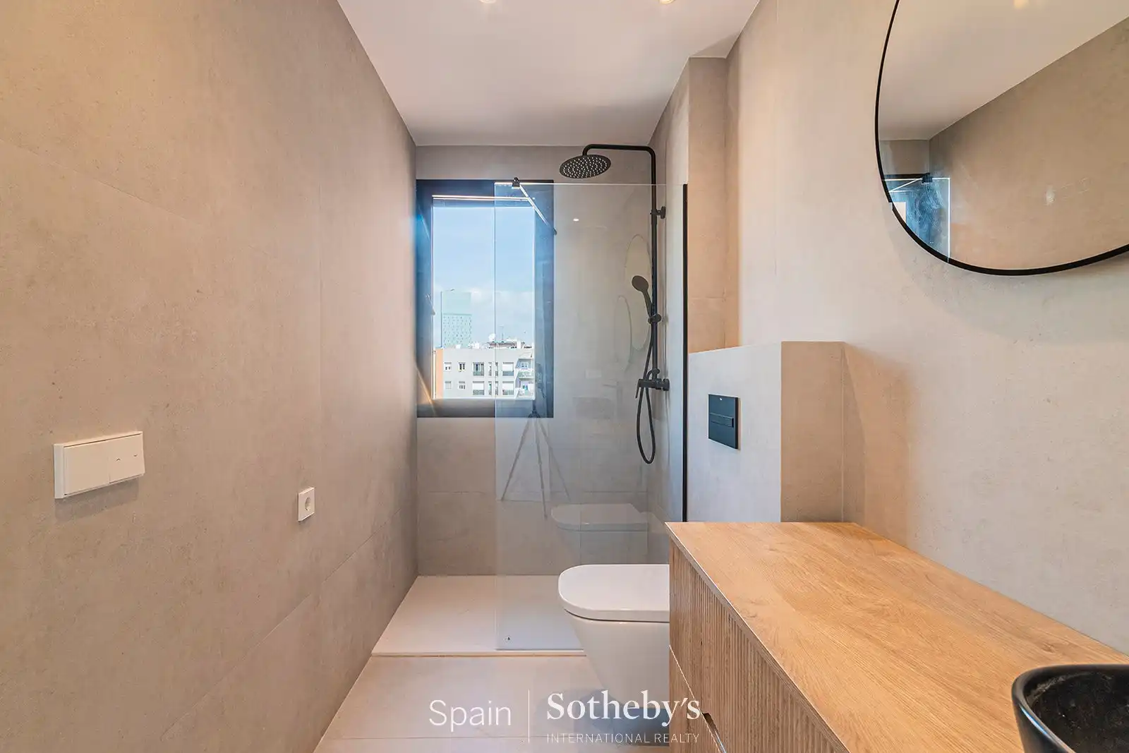 Bany de Àtic en venda en Barcelona amb Aire condicionat, Calefacció i Terrassa