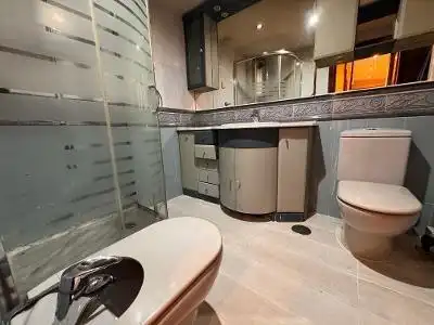 Bathroom of Flat for sale in Oviedo   with Heating and Balcony