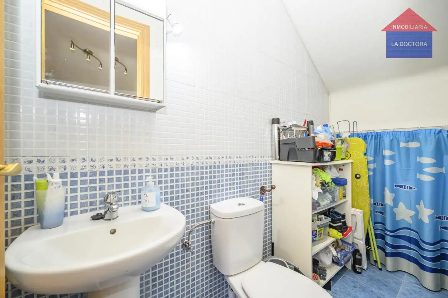 Baño de Piso en venta en Valmojado con Aire acondicionado, Calefacción y Terraza