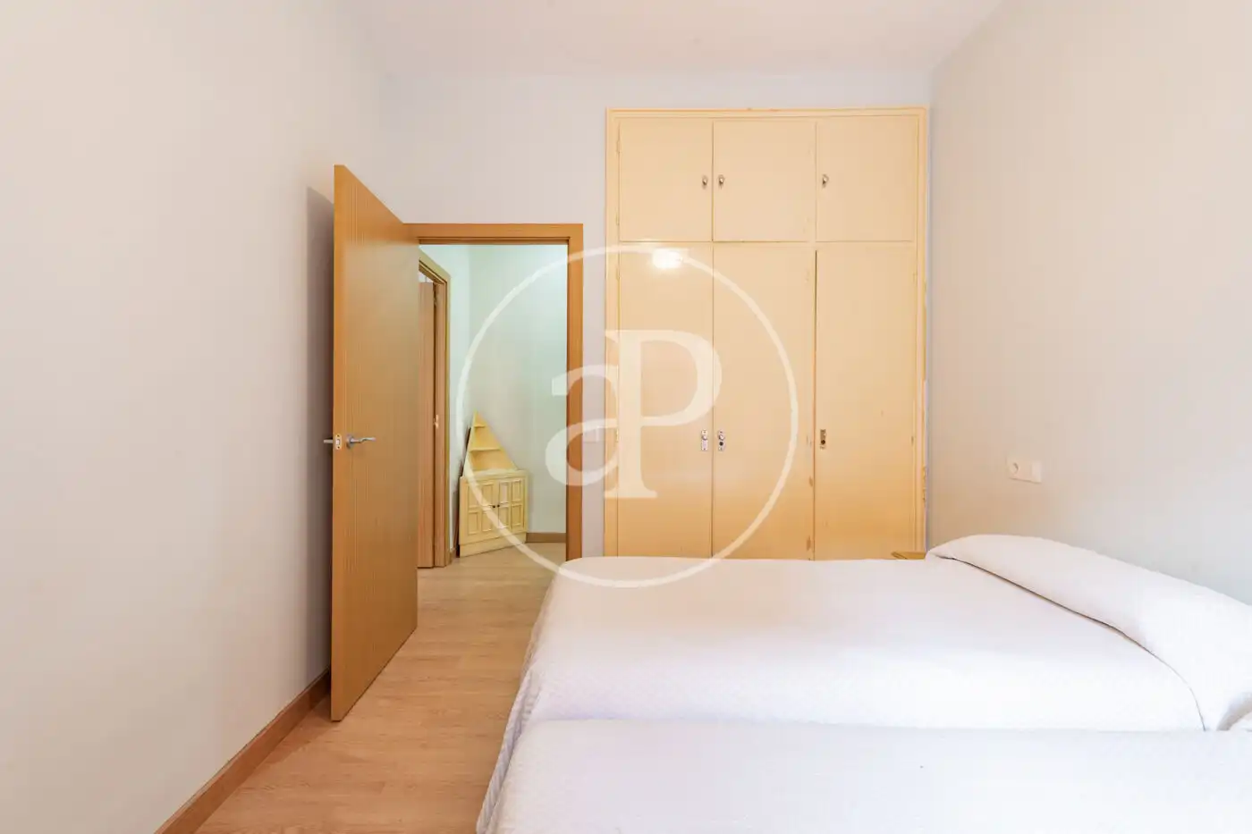 Bedroom of Flat for sale in Madrid  with Heating, Terrace and Storage room