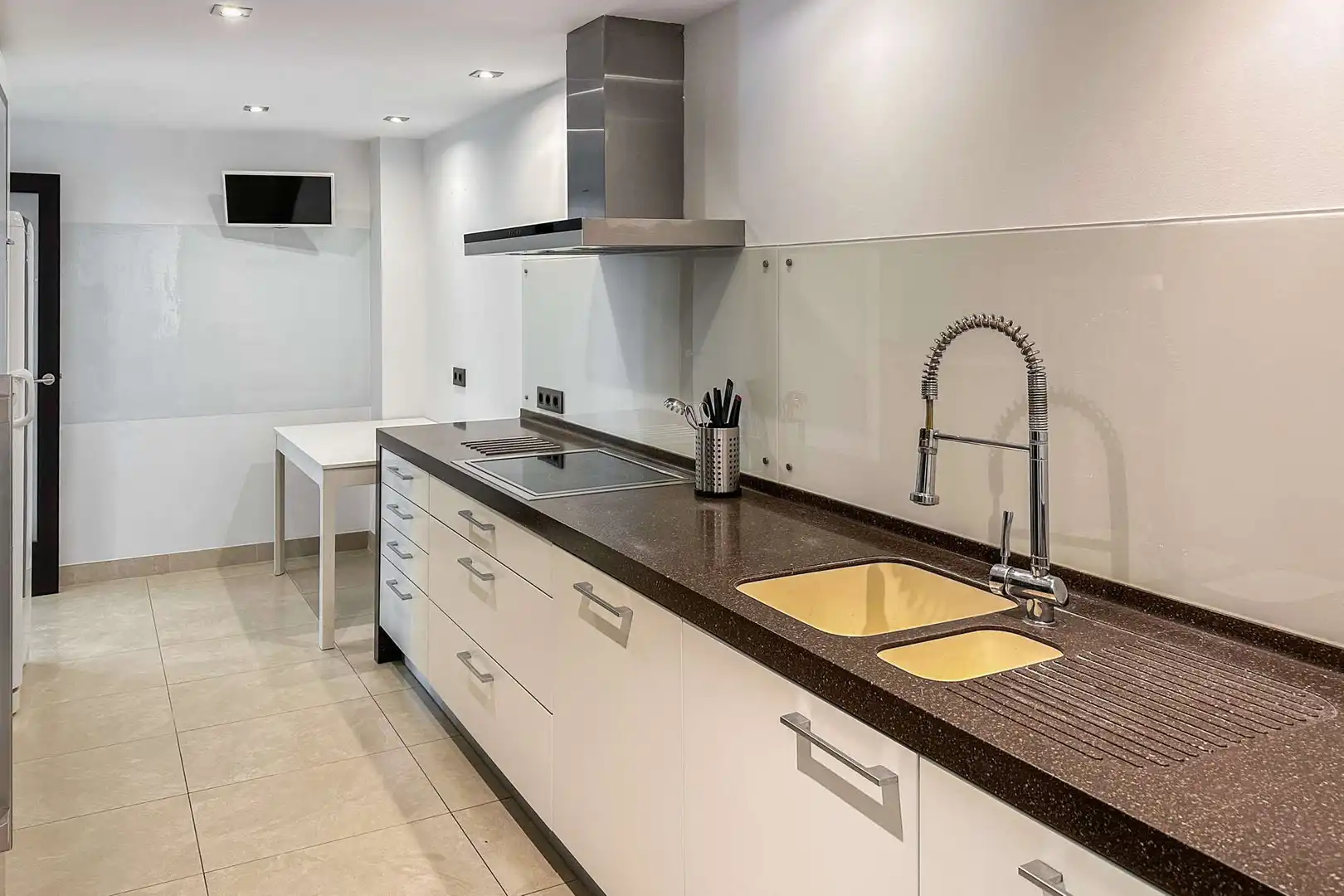 Küche von Wohnung zur Miete in Capdepera mit Klimaanlage, Terrasse und Möbliert