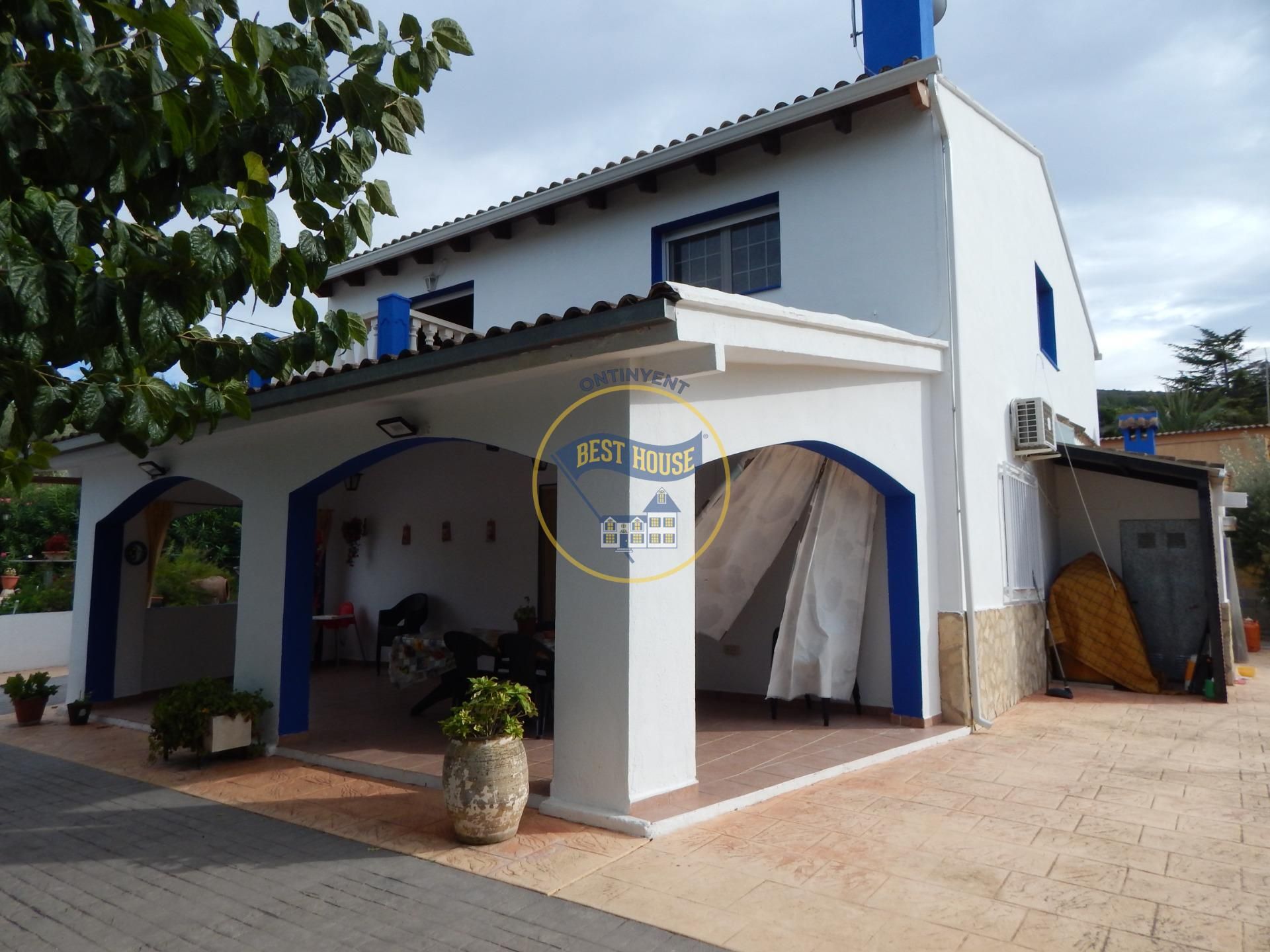 Vista exterior de Casa o xalet en venda en Ontinyent amb Calefacció, Jardí privat i Terrassa