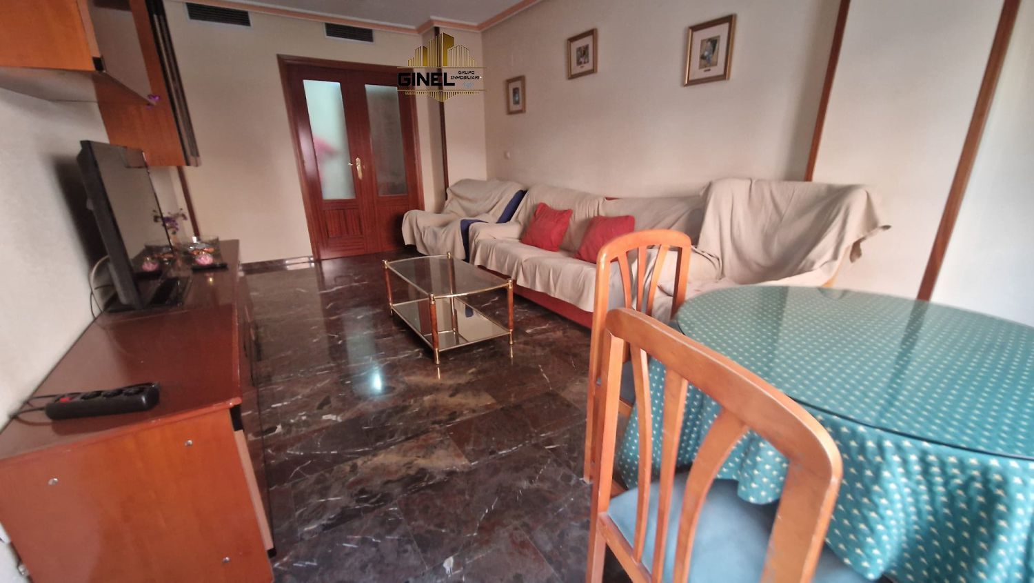 Sala d'estar de Pis en venda en  Jaén Capital amb Calefacció, Terrassa i Balcó