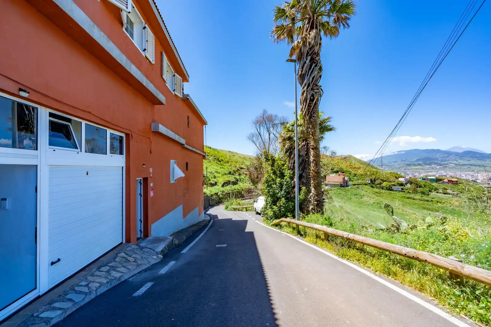 Vista exterior de Casa o chalet en venta en San Cristóbal de la Laguna con Jardín privado, Terraza y Trastero