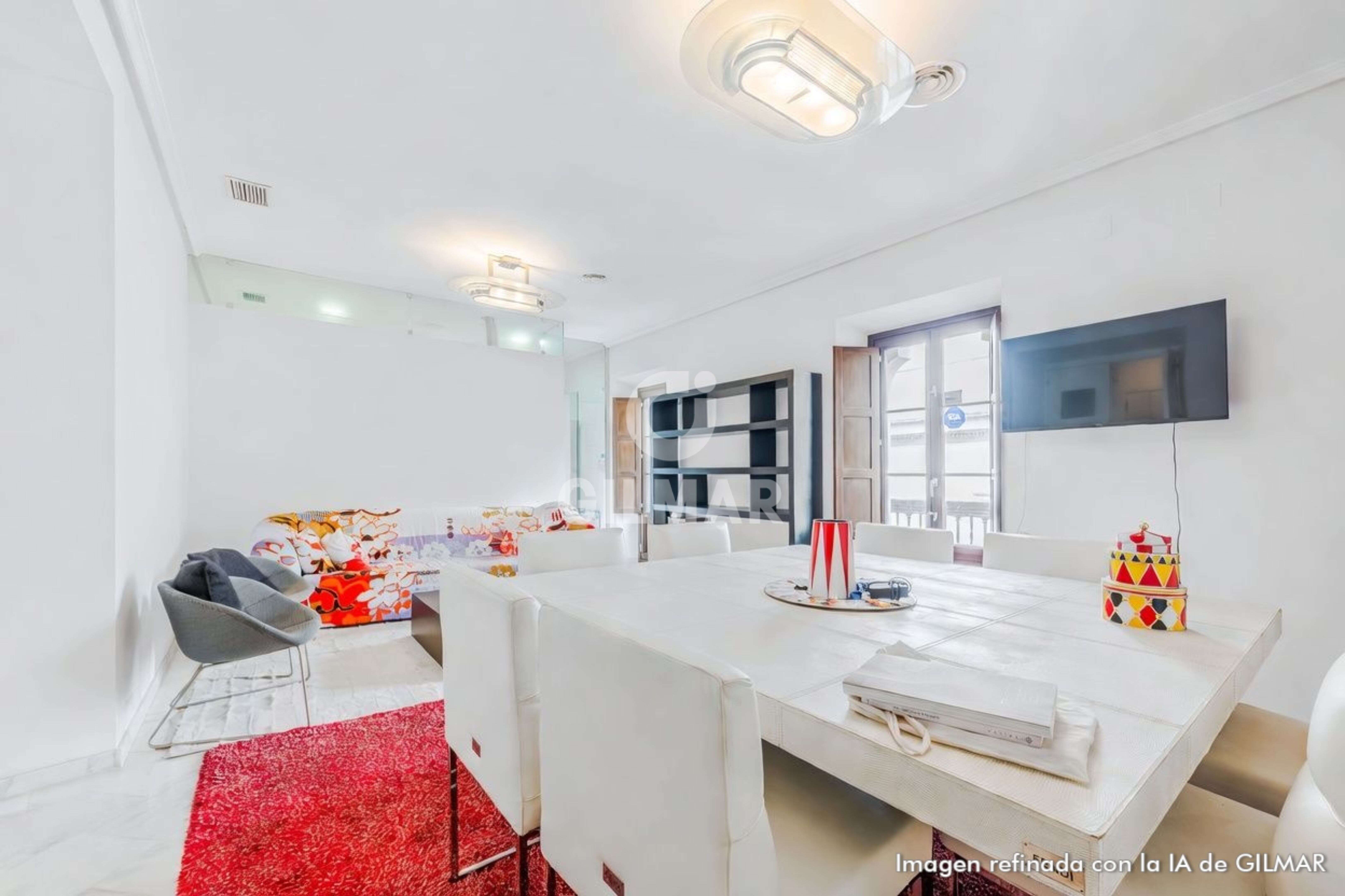 Sala de estar de Dúplex en venta en  Sevilla Capital con Calefacción y Balcón