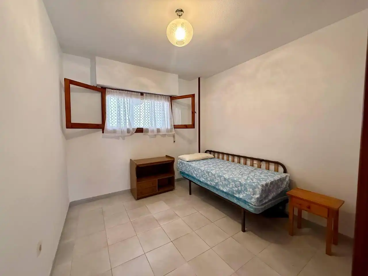Habitación de Apartamento en venta en Torrevieja con Calefacción