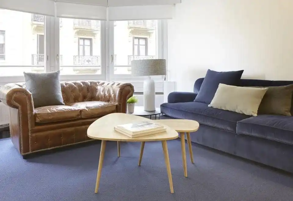 Living room of Flat for rent in Donostia - San Sebastián   with Heating, Furnished and Washing machine