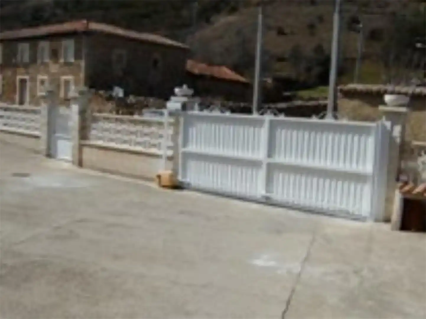 Parking de Casa o chalet en venta en La Vecilla con Jardín privado, Trastero y Piscina
