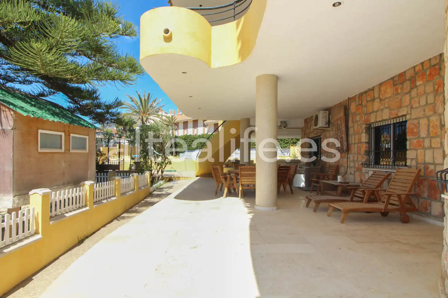 Vista exterior de Casa o chalet en venta en La Nucia con Aire acondicionado, Jardín privado y Terraza