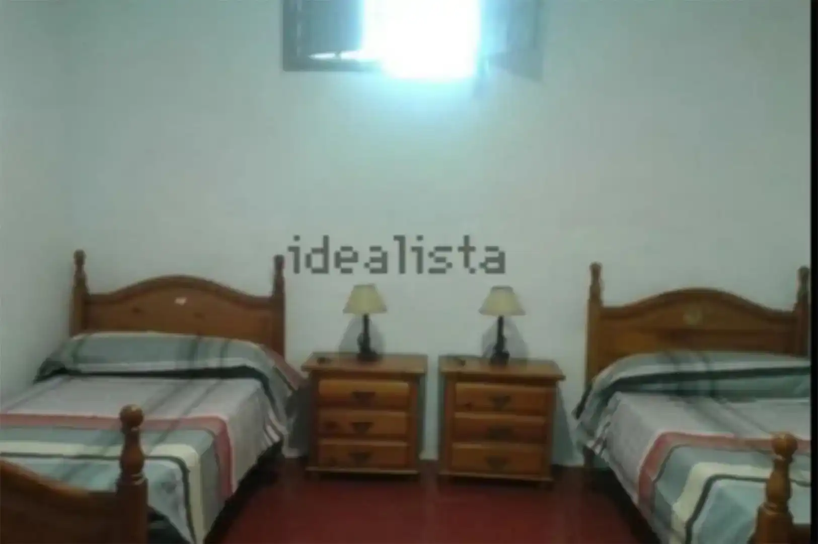 Dormitori de Casa adosada en venda en Constantina amb Parquet, Moblat i Rentadora