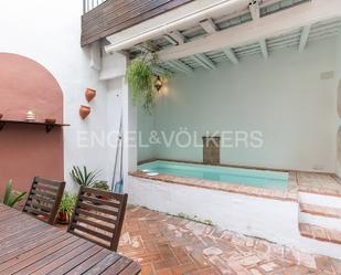 Swimming pool of House or chalet for sale in  Valencia Capital  with Air Conditioner, Terrace and Swimming Pool