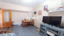 Sala d'estar de Casa o xalet en venda en Paterna amb Aire condicionat i Terrassa