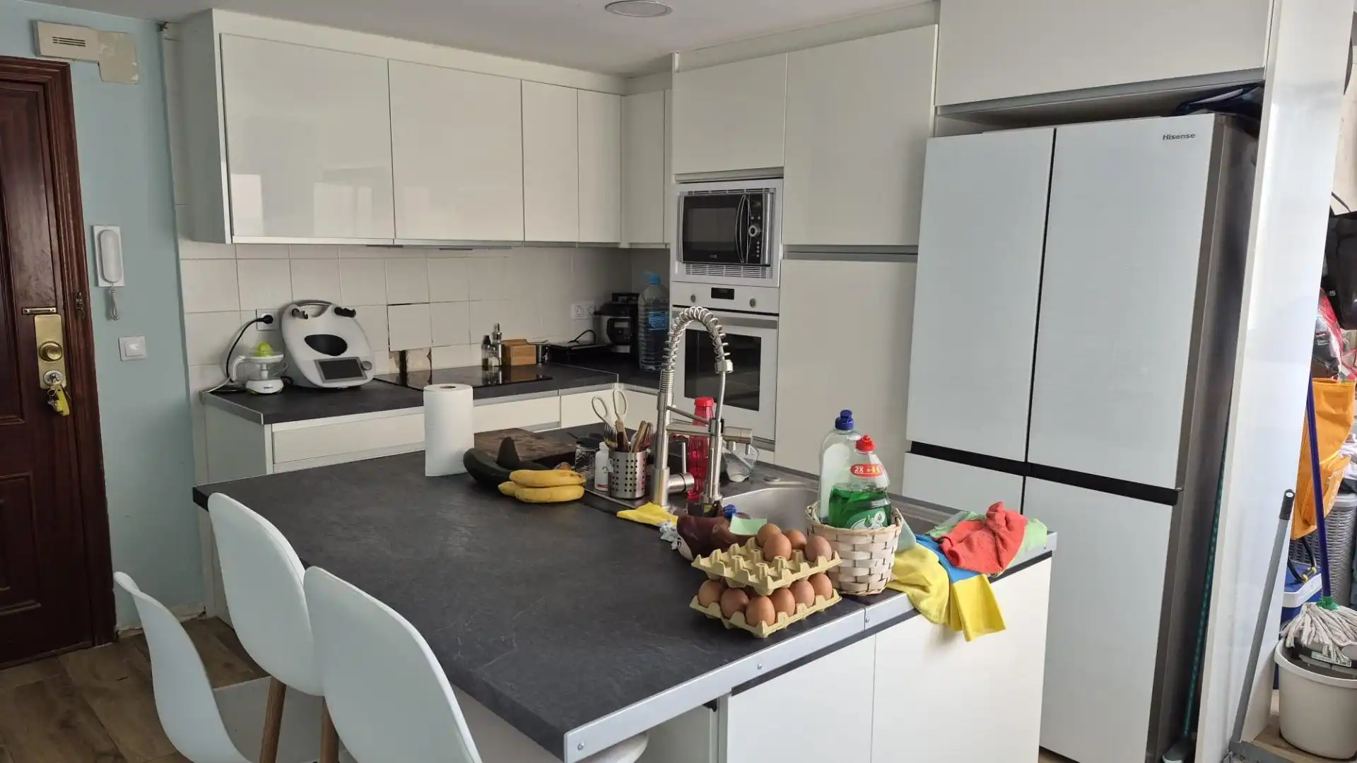 Flat with terrace for sale in Calle PINTOR SOROLLA