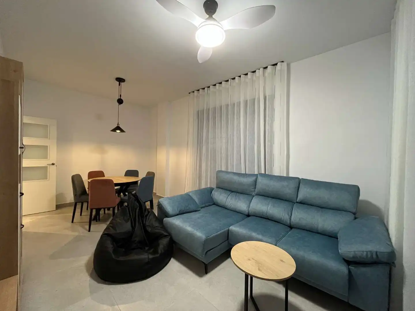 Wohnzimmer von Wohnungen zur Miete in Garrucha mit Klimaanlage, Heizung und Terrasse