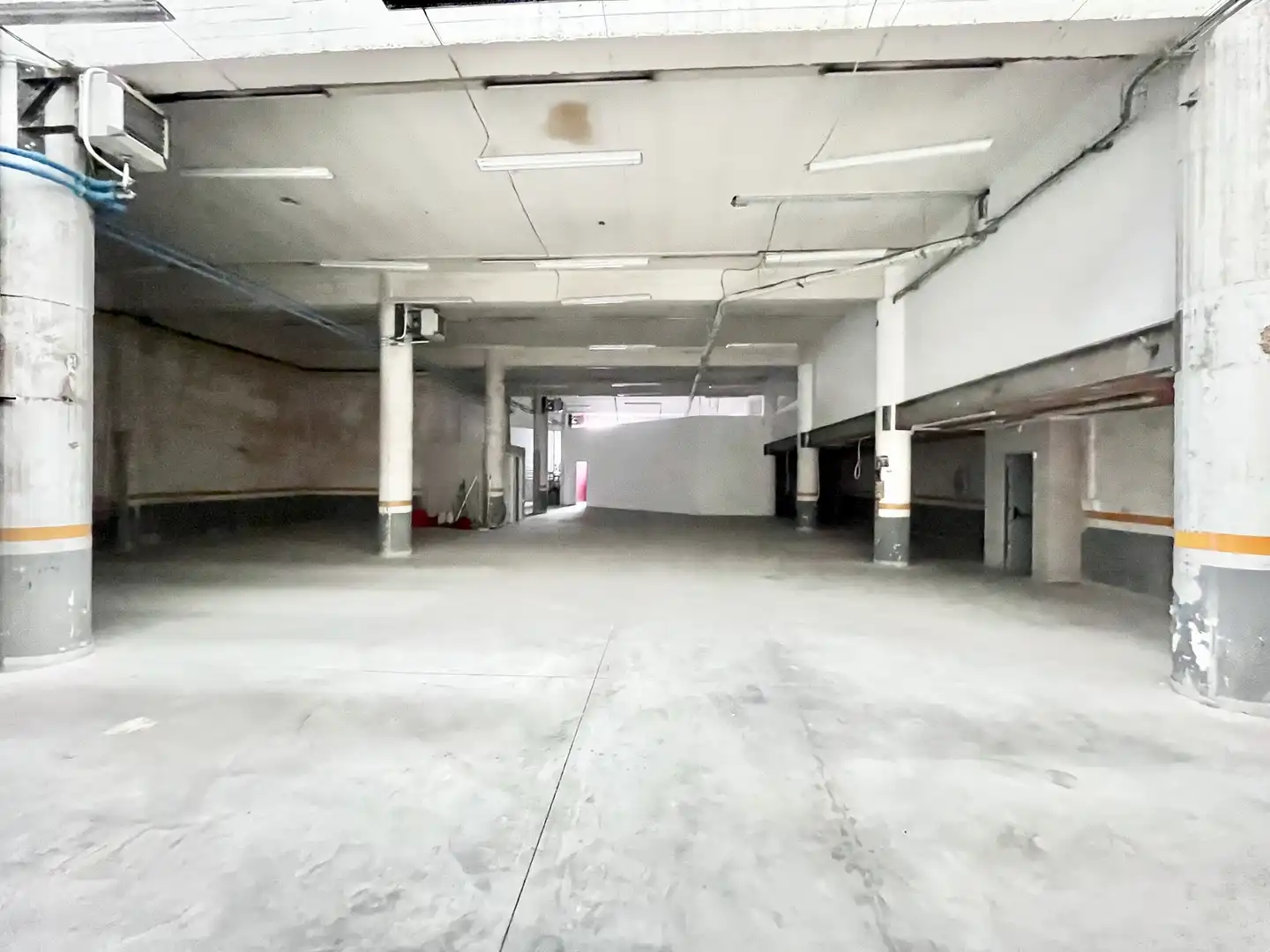 Nave industrial en alquiler en Carrer de Tucuman 8, imagen 5