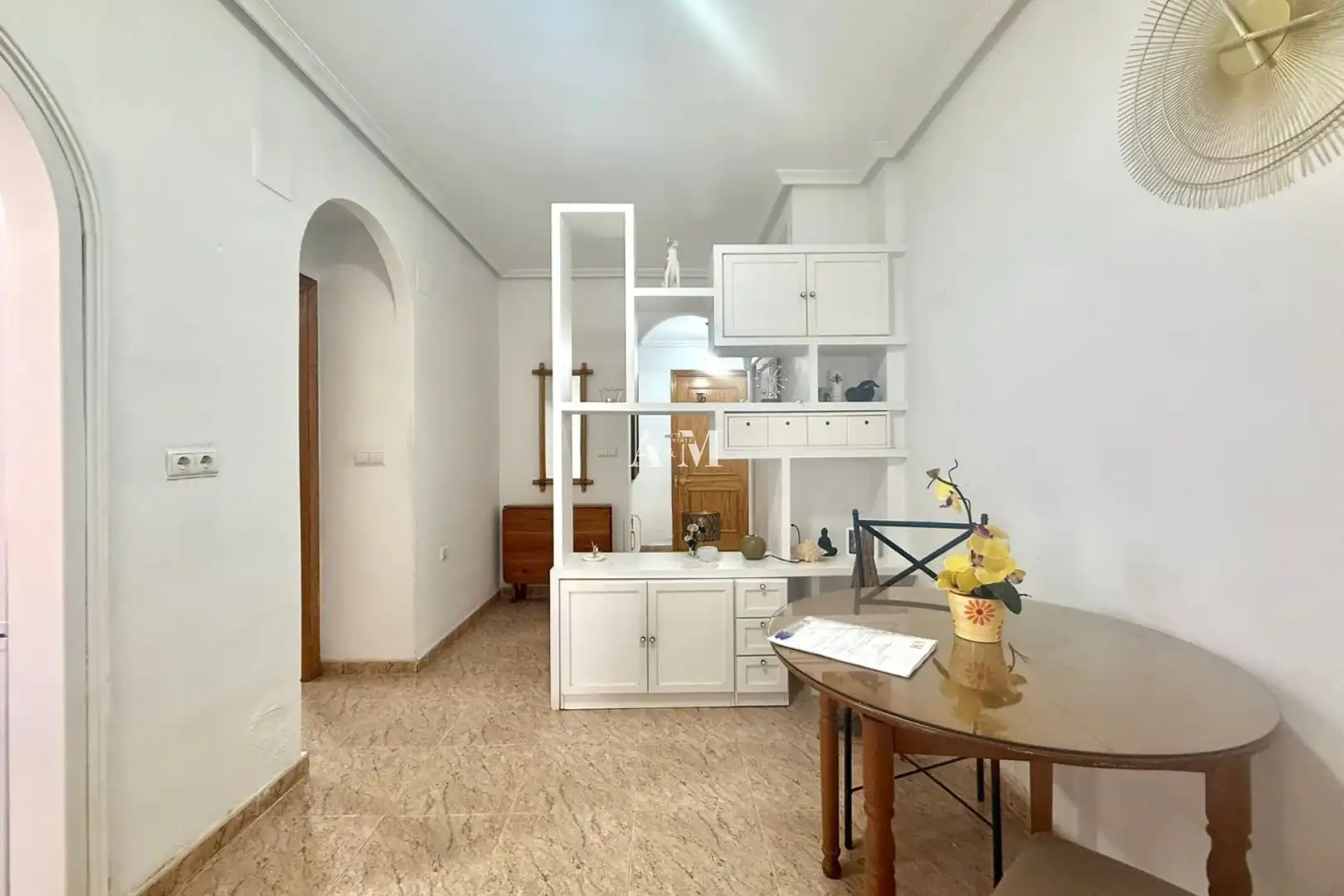 Cuina de Apartament de lloguer en Torrevieja amb Aire condicionat, Calefacció i Moblat