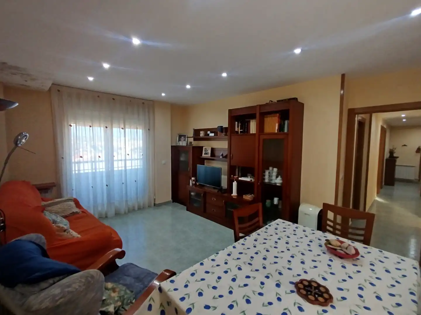 Sala d'estar de Pis en venda en Binéfar amb Calefacció, Terrassa i Moblat