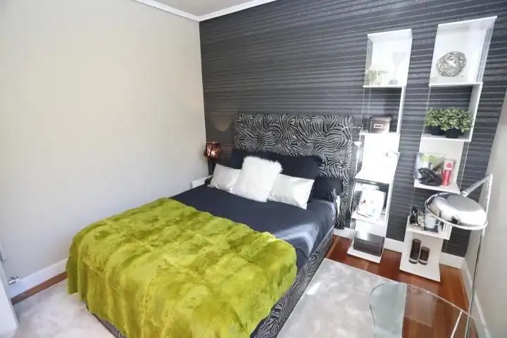 Habitación de Casa o chalet en venta en Bilbao  con Terraza y Balcón