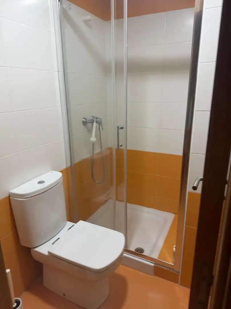 Bany de Pis de lloguer en Barreiros amb Calefacció, Terrassa i Traster