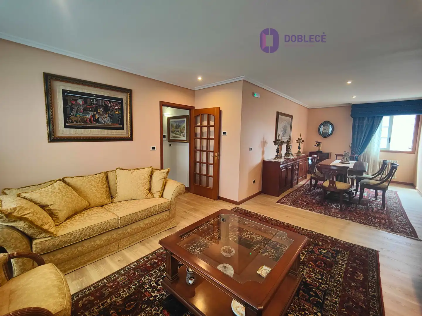 Sala de estar de Casa adosada en venta en Nigrán con Calefacción, Jardín privado y Parquet