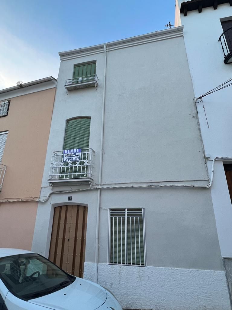 Vista exterior de Casa o xalet en venda en Torredonjimeno amb Terrassa