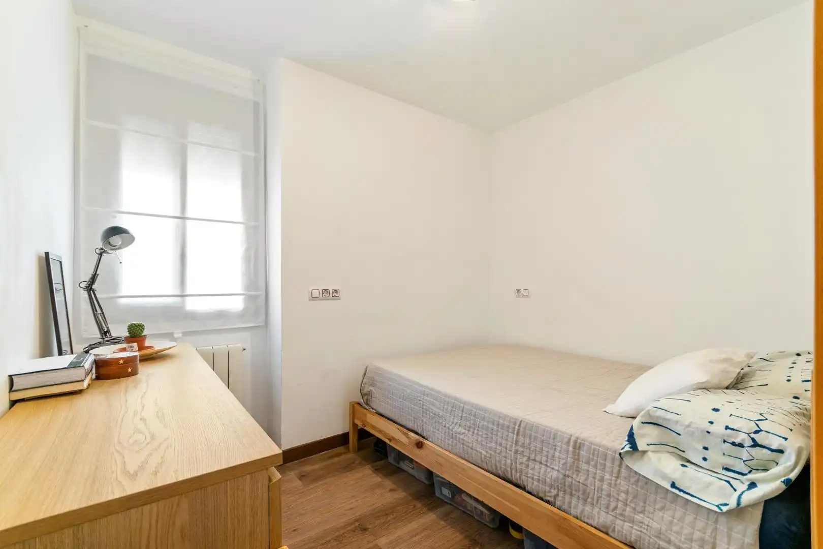 Schlafzimmer von Wohnung zum Verkauf in Barcelona mit Klimaanlage, Heizung und Terrasse