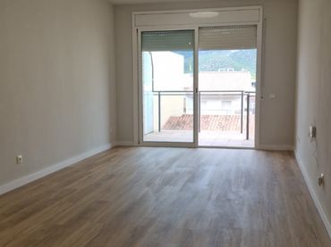 Pis amb balcó en venda a Carrer del Duc de Cardona