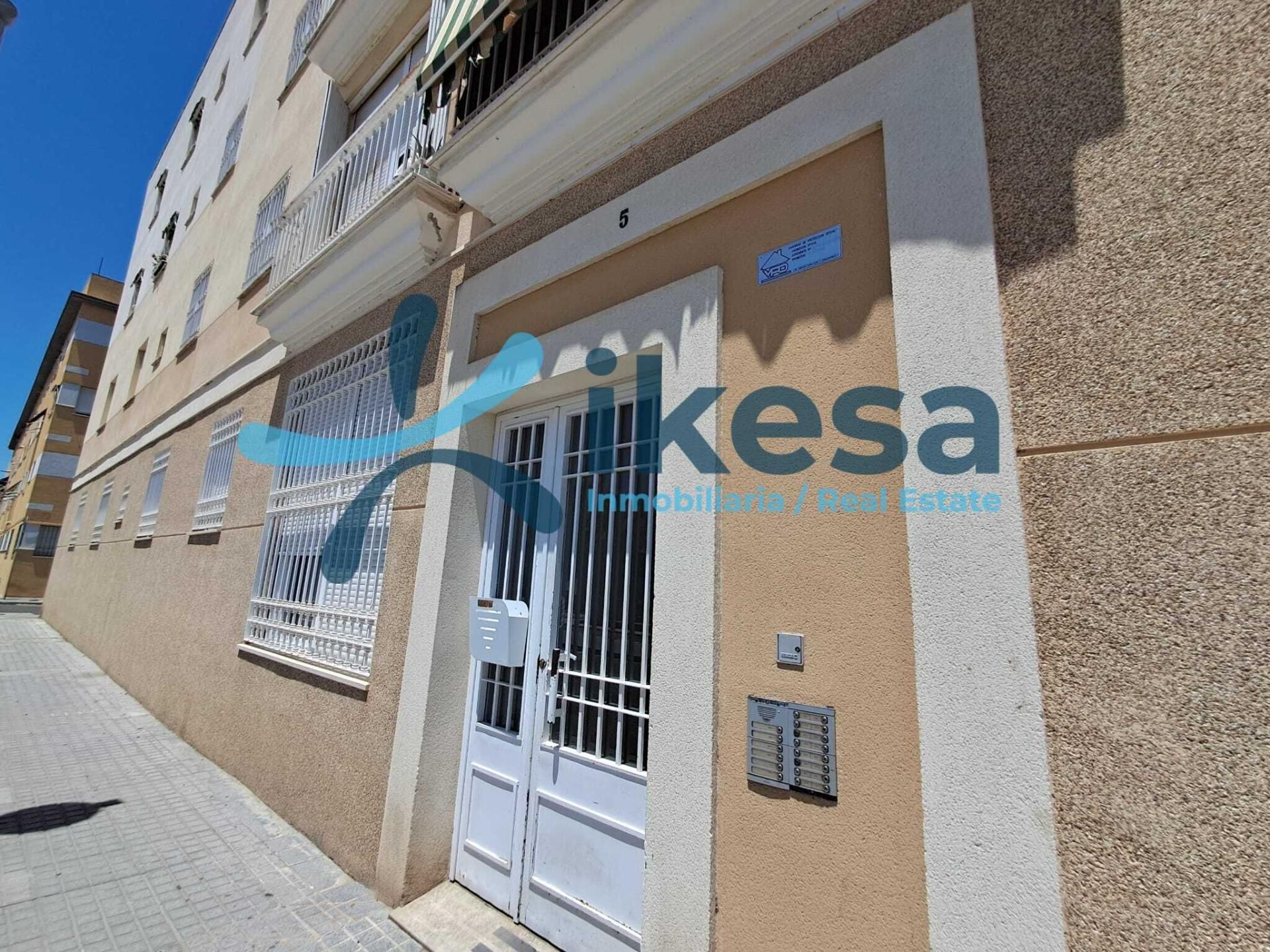 Vista exterior de Pis en venda en  Córdoba Capital amb Traster