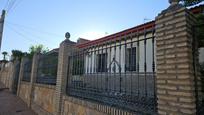 Vista exterior de Casa o xalet en venda en Palomares del Río amb Calefacció, Jardí privat i Terrassa