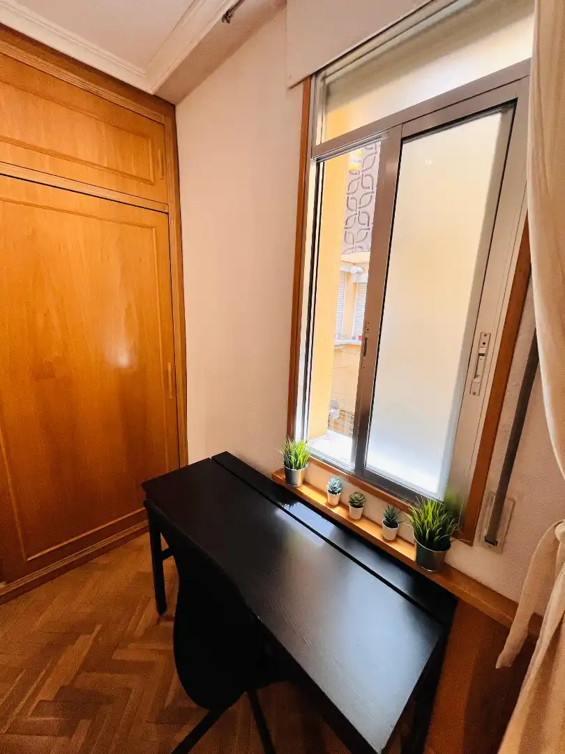 Schlafzimmer von Wohnung zur untervermieten in Madrid mit Heizung, Möbliert und Ofen