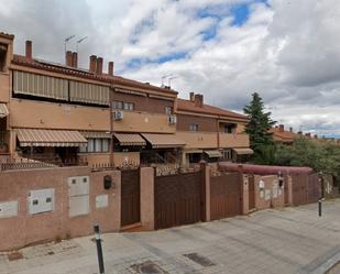 Vista exterior de Casa o xalet en venda en Móstoles