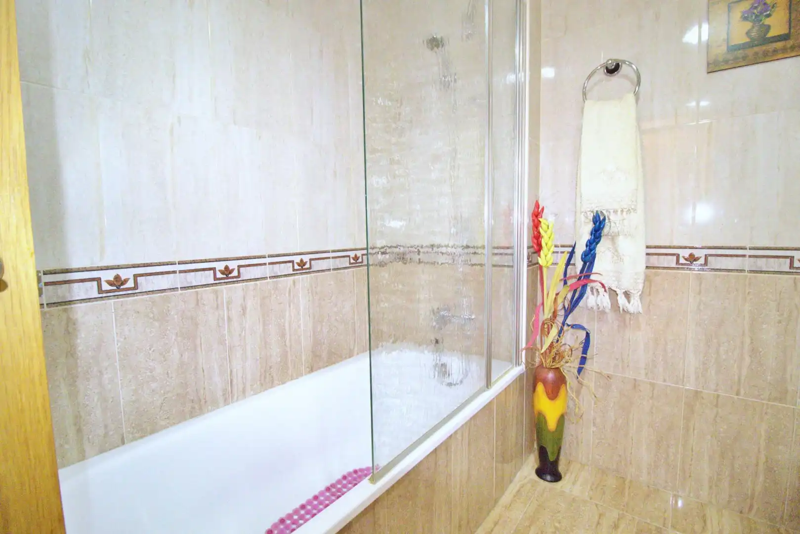 Badezimmer von Erdgeschoss zum Verkauf in Elche / Elx mit Klimaanlage, Heizung und Möbliert