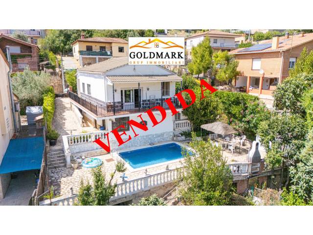 Casa-chalet en Venta en Calle Fonoll, 7 en Corbera de Llobregat