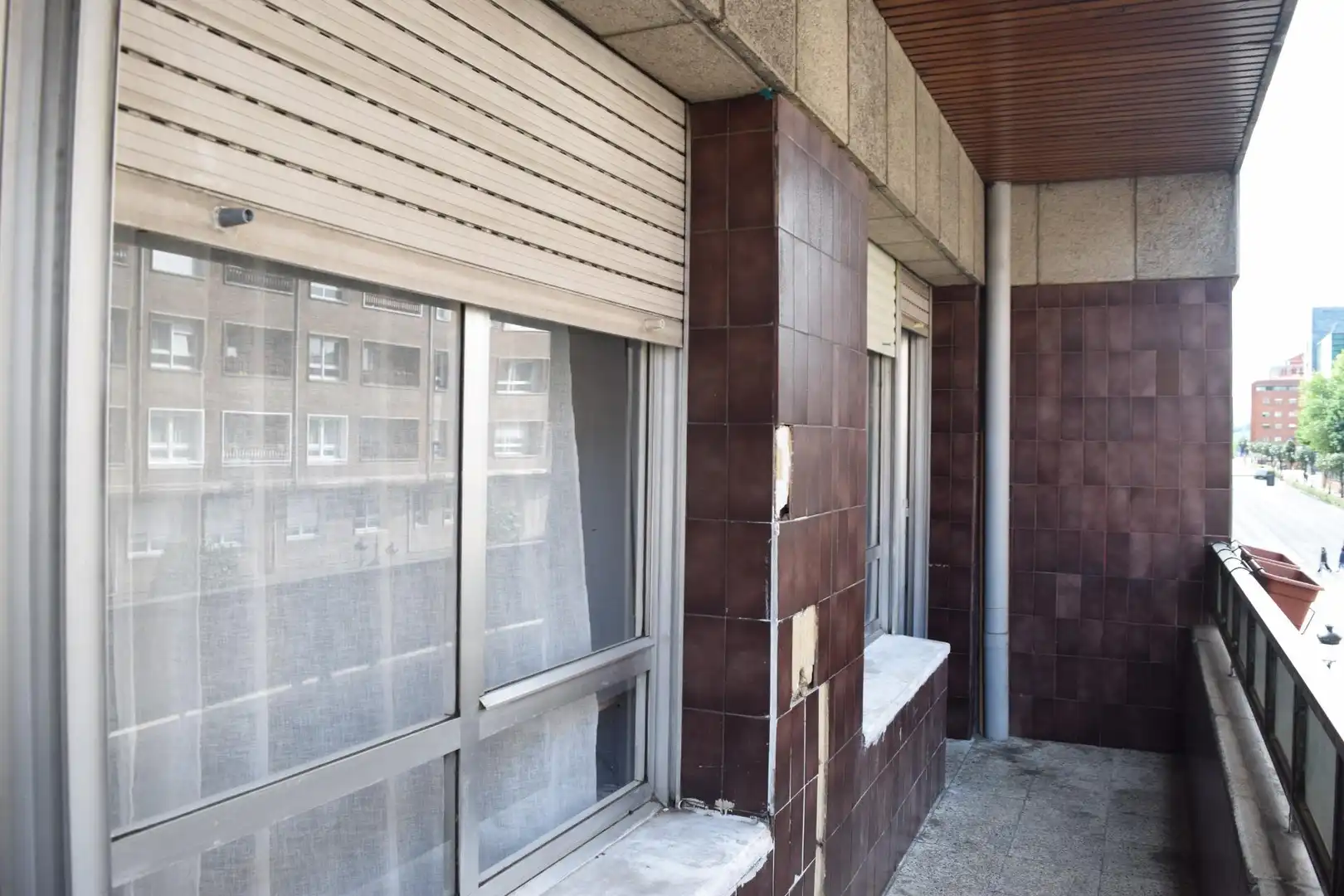 Vista exterior de Pis en venda en Oviedo  amb Calefacció, Parquet i Traster