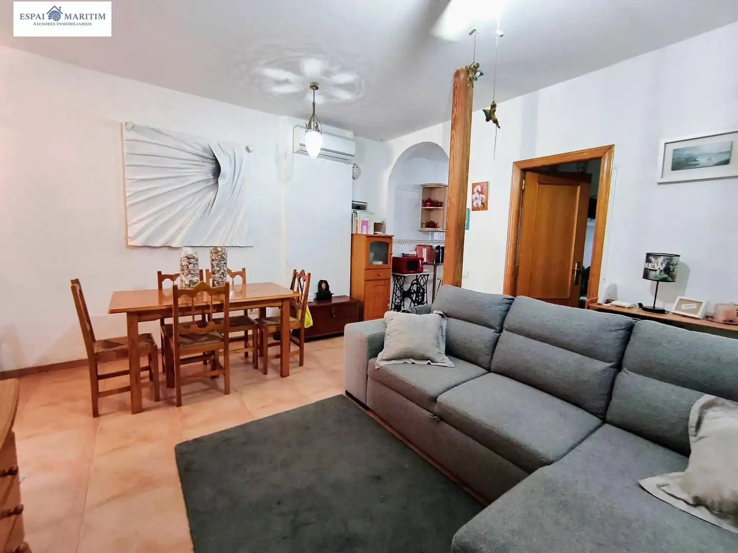 Living room of Houses for sale in Burjassot  with Air Conditioner, Terrace and Oven