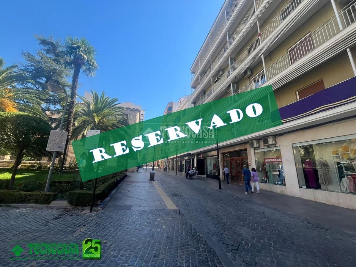 Exterior view of Flat for sale in Ciudad Real Capital  with Air Conditioner