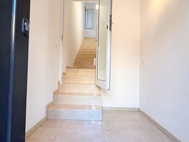 Terraced house with balcony for sale in MOLINS