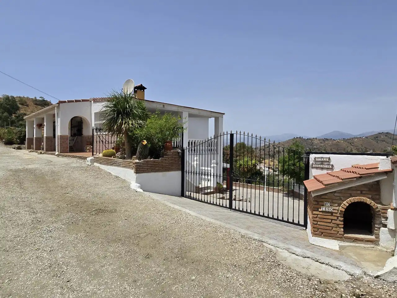 Vista exterior de Casa o chalet en venta en Canillas de Aceituno con Aire acondicionado y Terraza